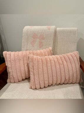 Plush Ribbed Decorative Throw Pillow - Blush Pink